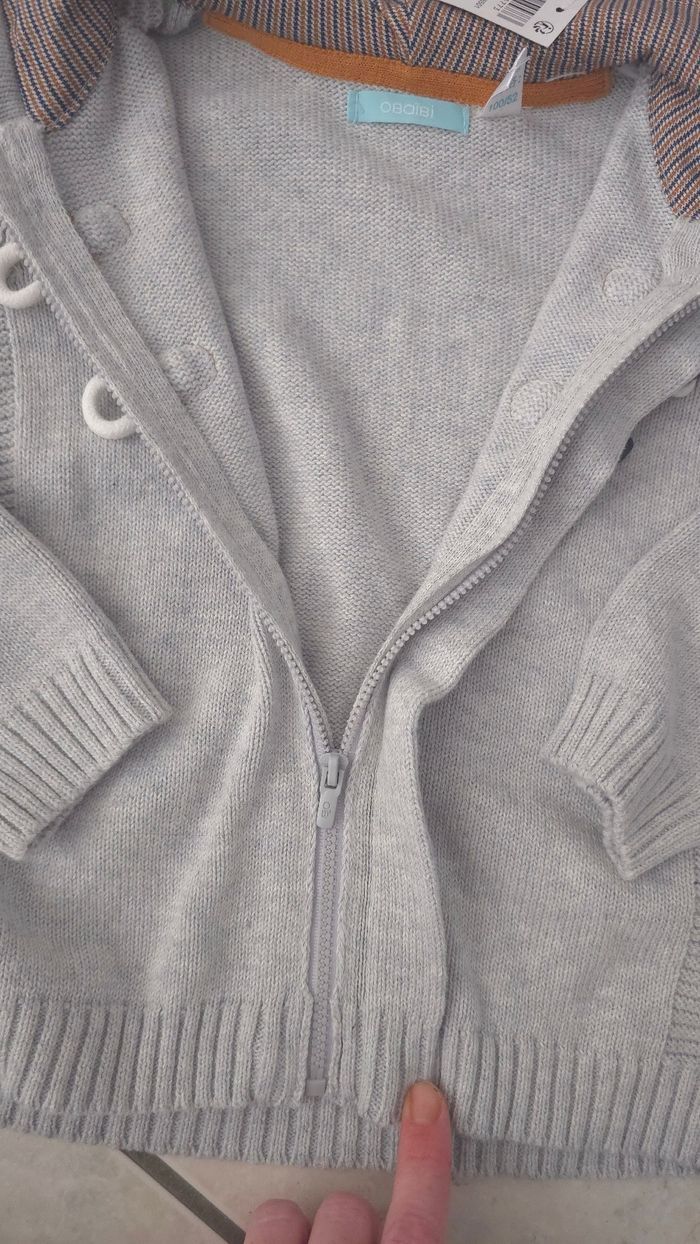 neuf (non porté) 🏷💙🤩superbe veste/gilet zippée 3 ans garçon 💙🥰🤩(ferme) - photo numéro 2