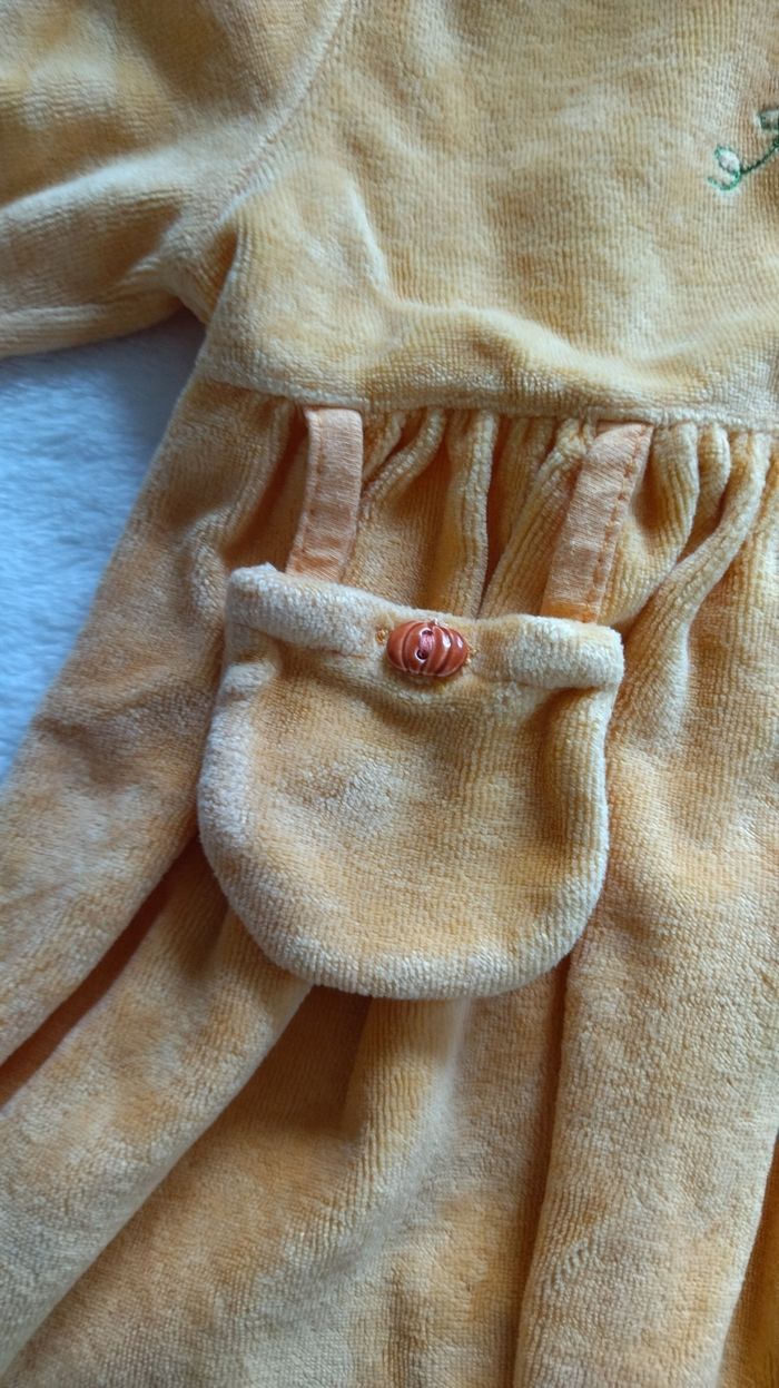 Robe en velours orange (je ne connais pas la marque), Taille 12 mois - photo numéro 6