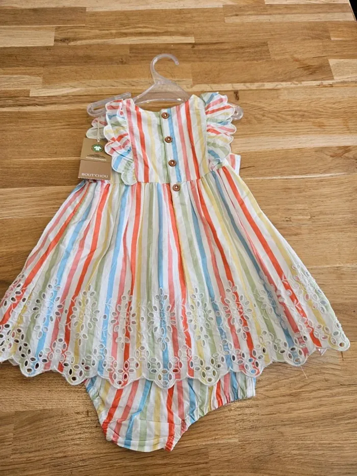Robe neuve 6 mois - photo numéro 5