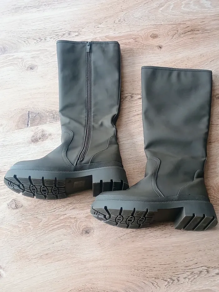 bottes hautes kaki T38 - photo numéro 2