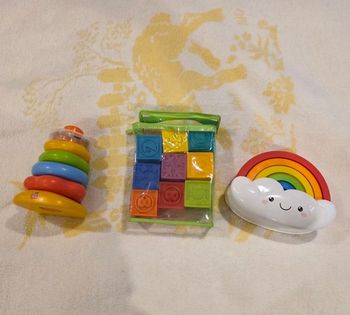 Lot jouets d'éveil