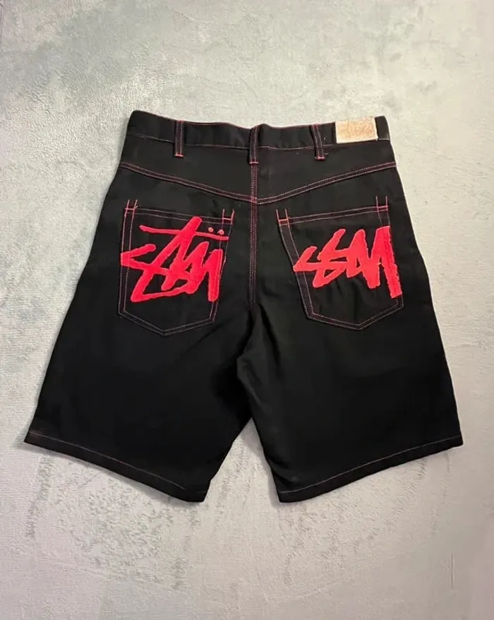 Short/Jort Stussy Embroidered Red Big Logo Back – Taille S