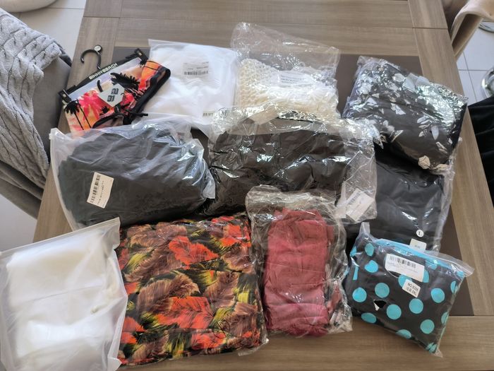 Lot de 33 vêtements neuf - photo numéro 3