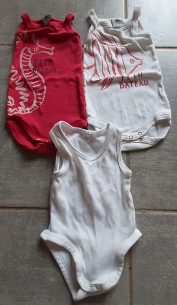 Lot 3 bodies débardeur fille 3mois