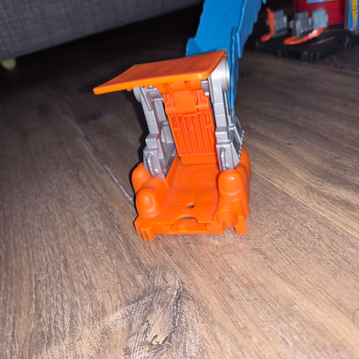Hot wheels l'attaque du gorille - photo numéro 3