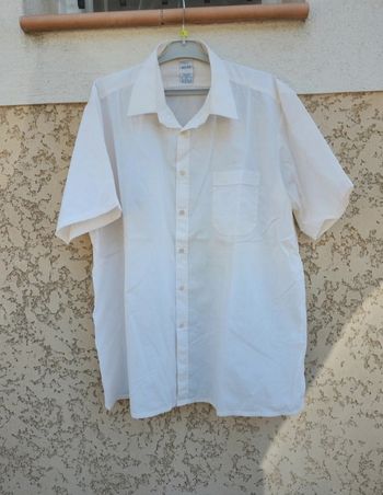 Chemise taille 43-44 homme