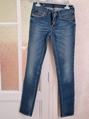Jean délavé slim taille 27