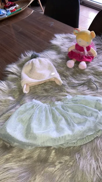 Jupe/ bonnet obaidi 6 mois