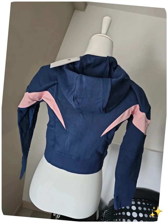 Gilet zip fille Nike air 11/12 ans🏷 - photo numéro 4