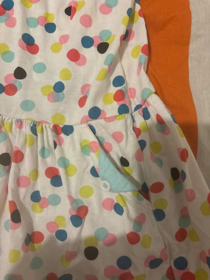 Petite robe - photo numéro 2