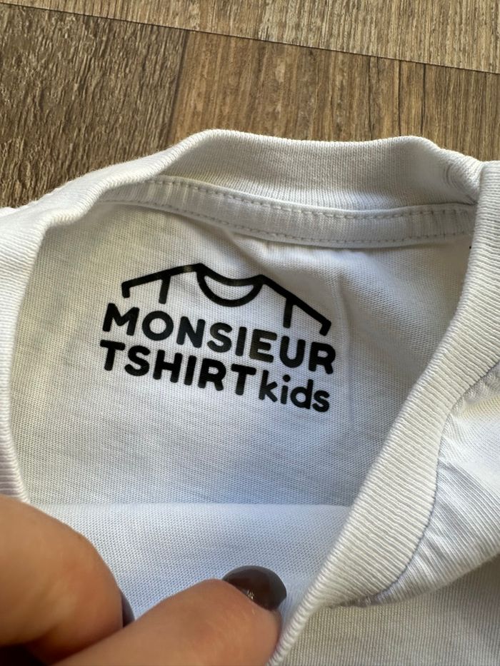 - Tee shirt Monsieur T-shirt - 5/6 ans - Très bon état - photo numéro 3