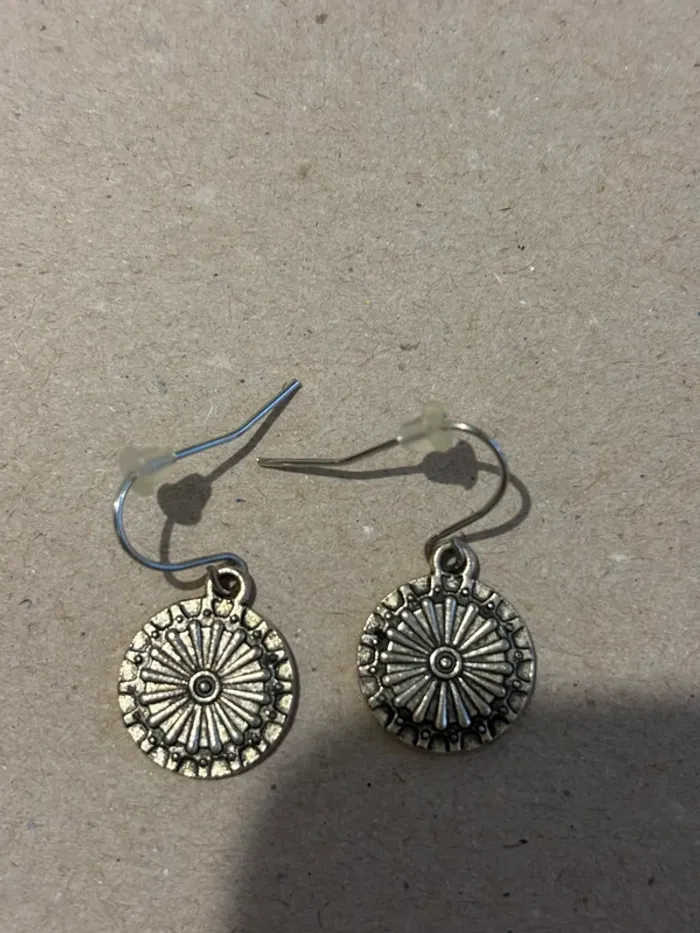 Boucle d’oreille - photo numéro 3