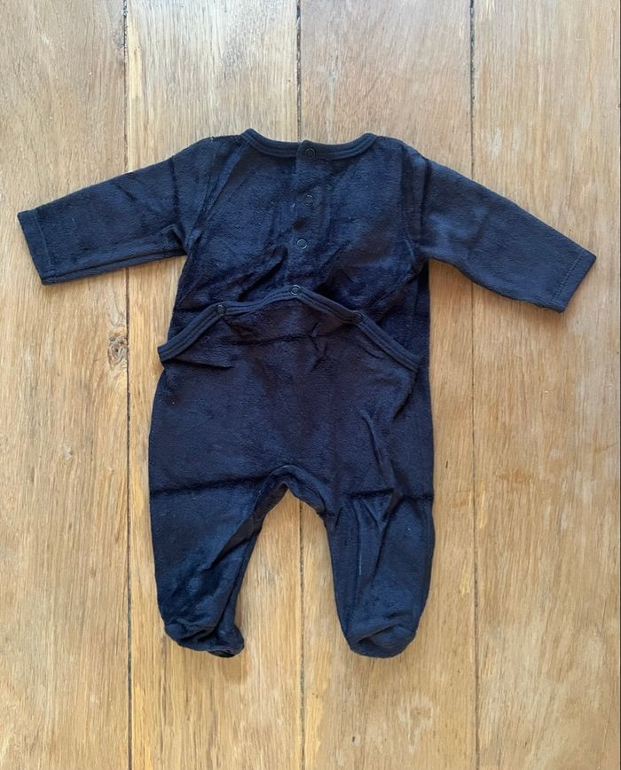 Pyjama 1 mois - photo numéro 3