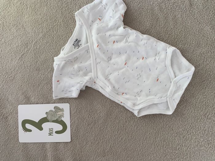 Lot de 5 bodies – 3 mois - photo numéro 3