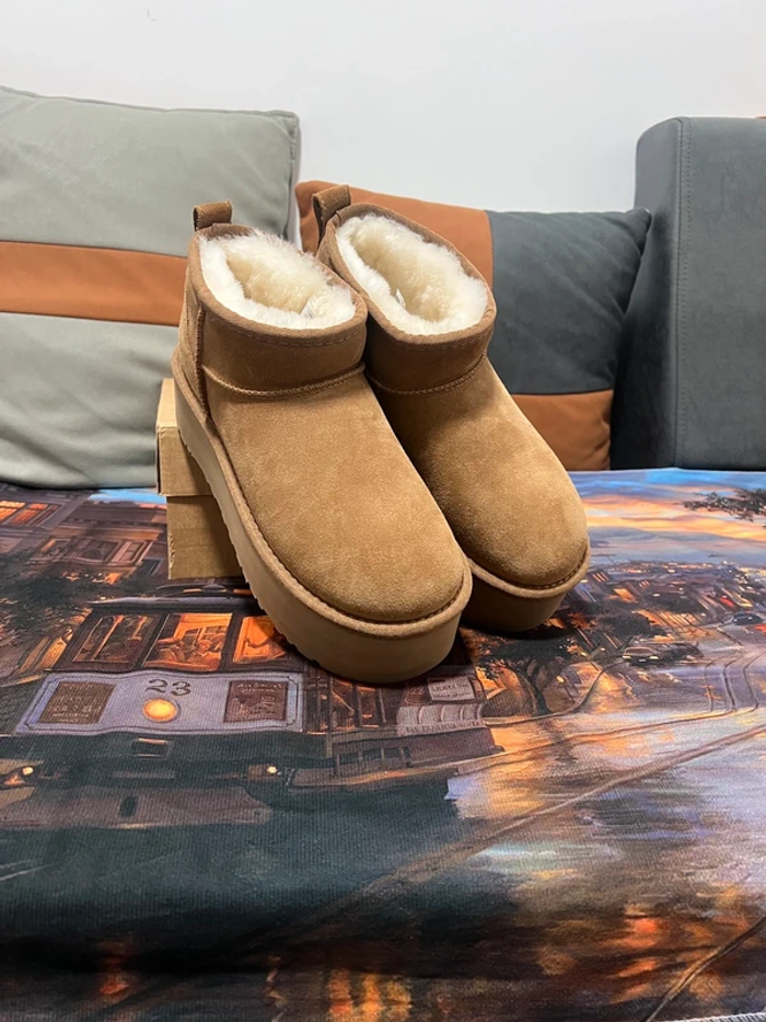 Ugg Ultra Mini taille 39