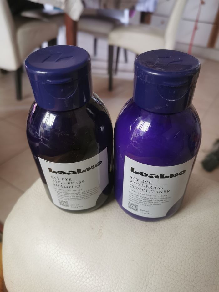 Lot shampooing et conditionneur violet Lealuo neufs