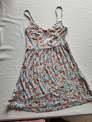 Robe d'été fleurie , taille XS, marque Bershka