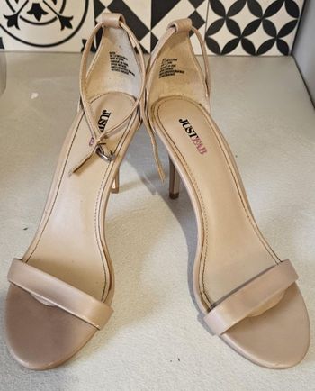 Talon beige marque justfab