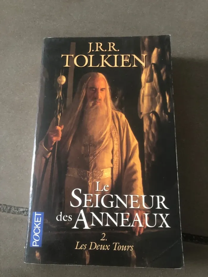 Livre le seigneur des anneaux éditions pocket 📕 - photo numéro 2