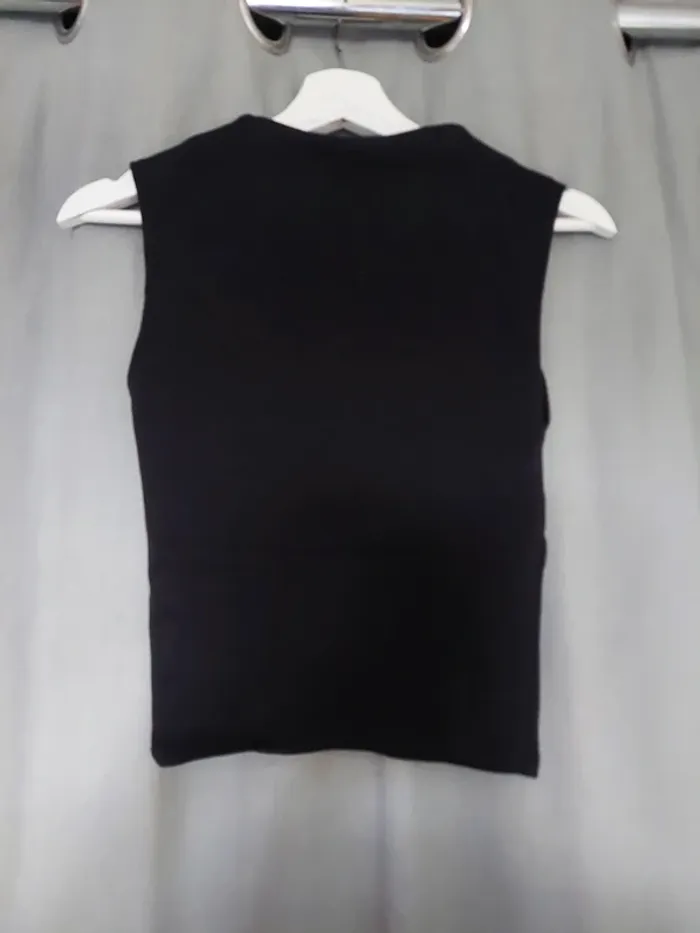 Top noir col cheminé Zara – Taille L – très bon état - photo numéro 3