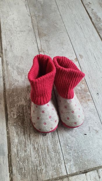 Chaussons taille 19 en  très bon état