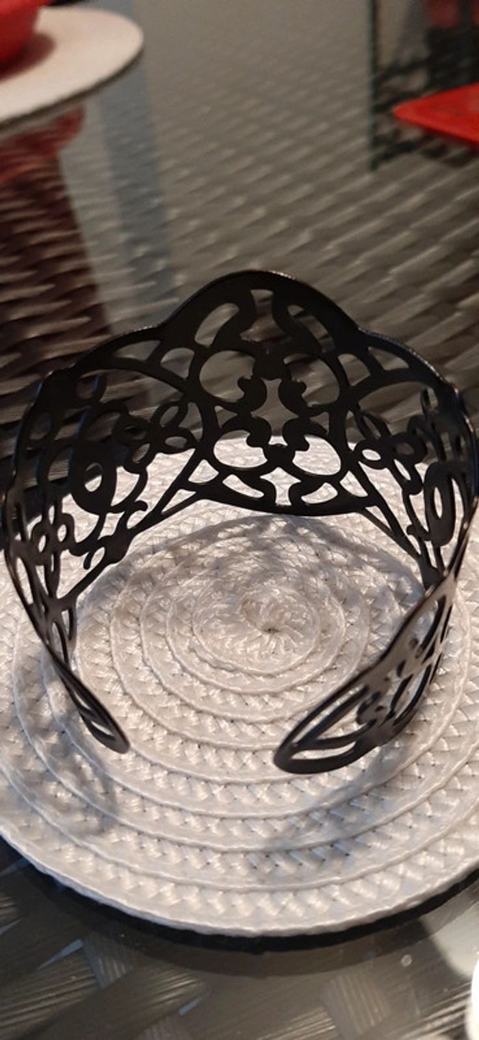 Manchette femme - photo numéro 8