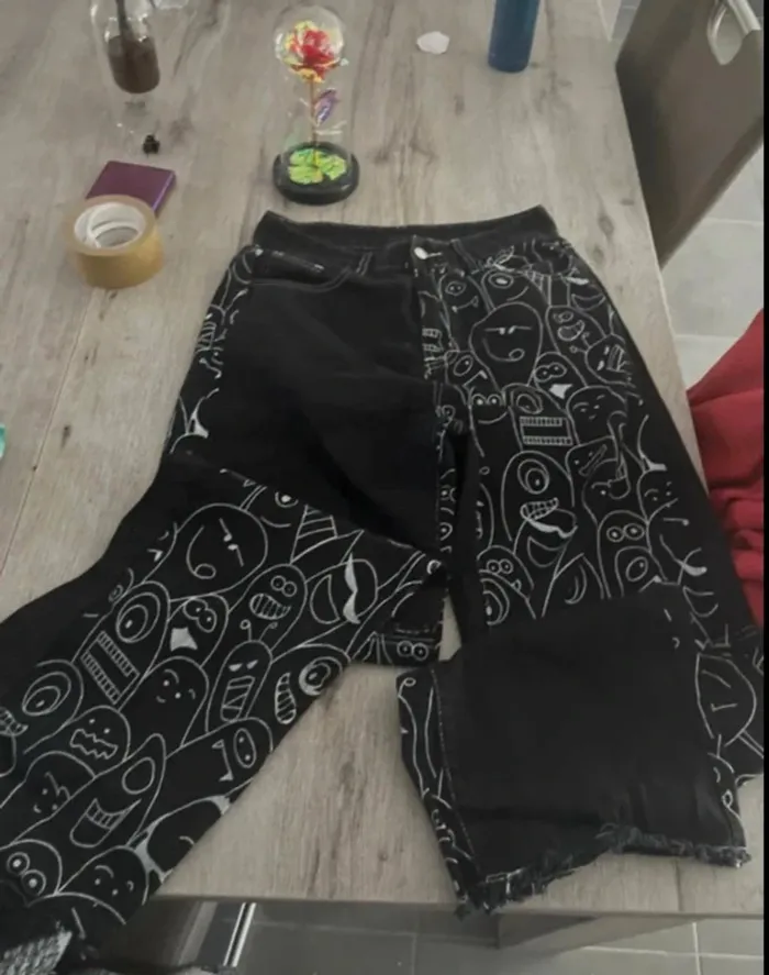 🎨 Pantalon artistique noir et blanc 🎨 - photo numéro 2