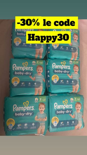 Six paquets de couches Pampers taille 7