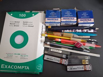 Lot fournitures scolaire 