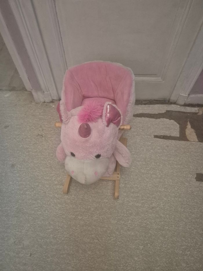 Licorne a bascule