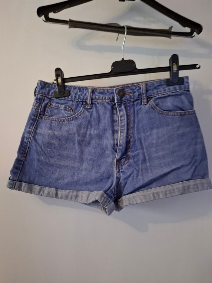 Short forever21 taille 36 mesure dans l'annonce - photo numéro 2