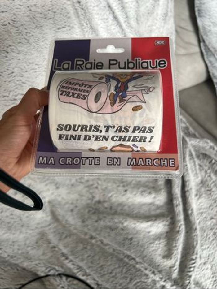 Papier toilette Kdo cadeau humour Macron - photo numéro 4