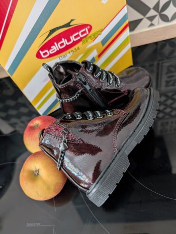 Chaussures fille. Taille 23. Neuf. Balducci