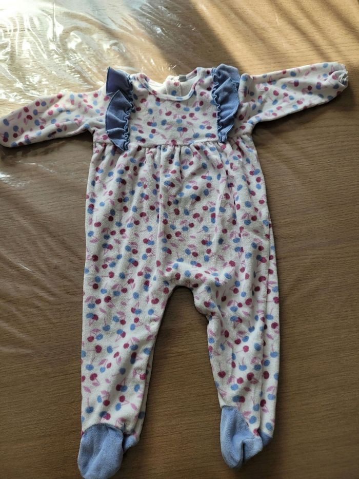 Lot de pyjamas velours fille 18 mois - photo numéro 4
