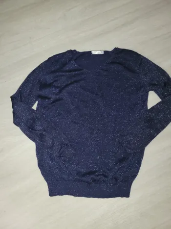 Haut bleu marine a paillette