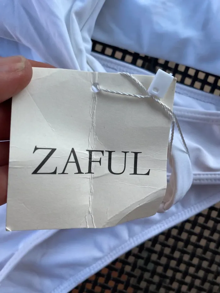 Maillot de bain 👙 deux pièces culotte, taille 40 et soutien-gorge taille 42 - photo numéro 8