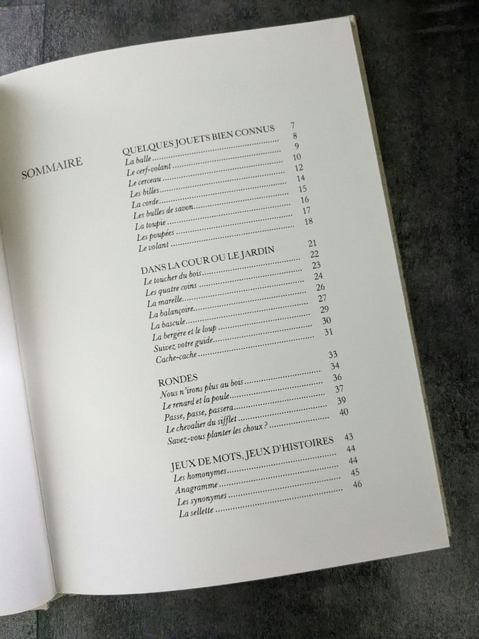 Livre " Récréation : jeux d'hier et d'aujourd'hui " - photo numéro 3