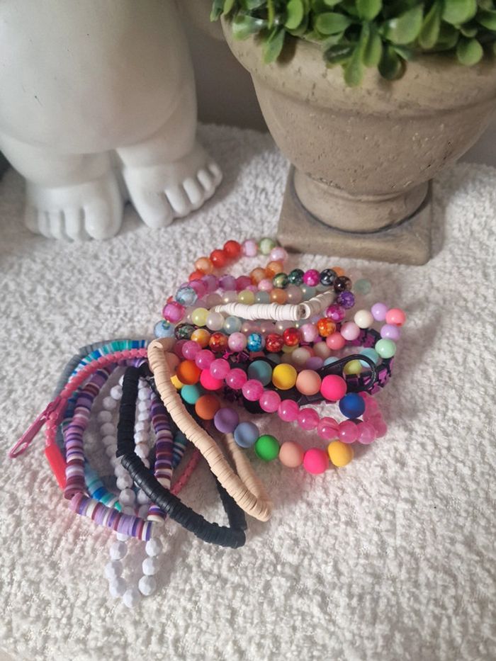 Lot bracelets colorés - photo numéro 2