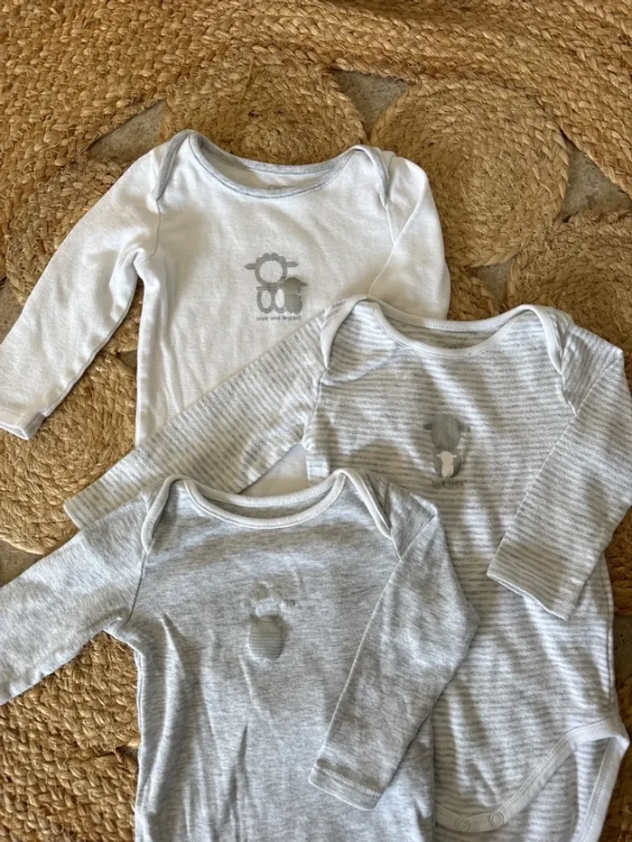 Lot de 3 bodies 9 mois Obaïbi - photo numéro 2