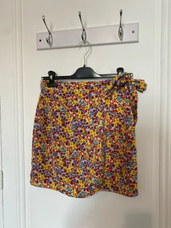 Très belle jupe à fleurs Molly Bracken XS
