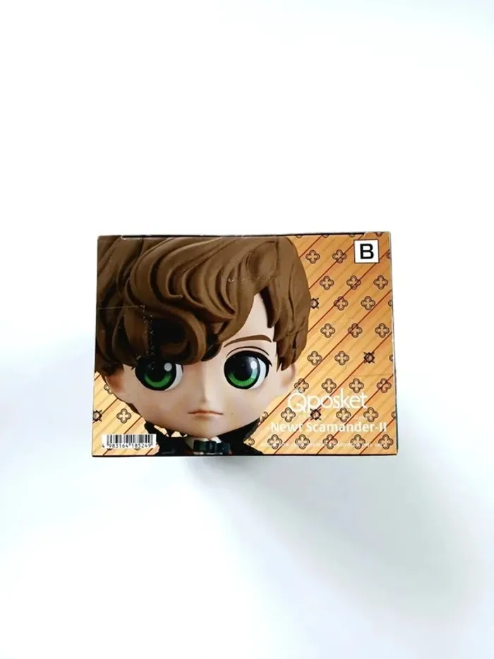 Figurine Fantastic Beasts Q Posket Newt Scamander II 15cm - photo numéro 5
