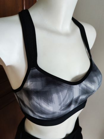 Brassière de sport Monoprix T2 gris et noir