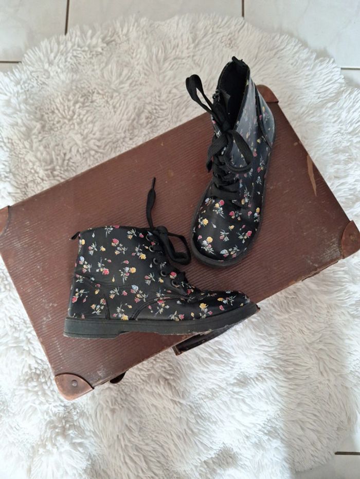 Bottines fleuries t32 #CHAUFI-002 - photo numéro 1