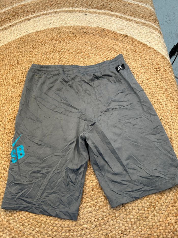 Short Nike SB Garçon Gris Taille 14 Ans | Très Bon État | SNVintagefr BS1573 - photo numéro 2