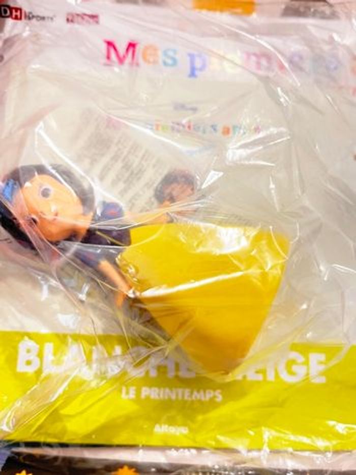 Livre Disney mes premiers amis , inclus la figurine