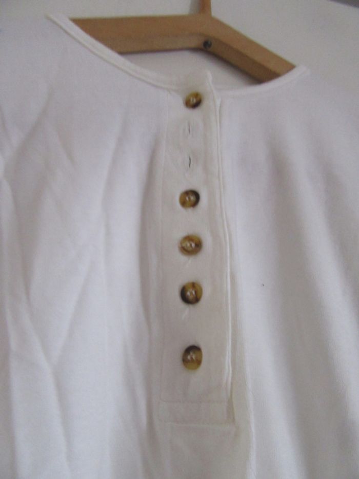 Tee shirt femme taille 46/48 Damart - photo numéro 3