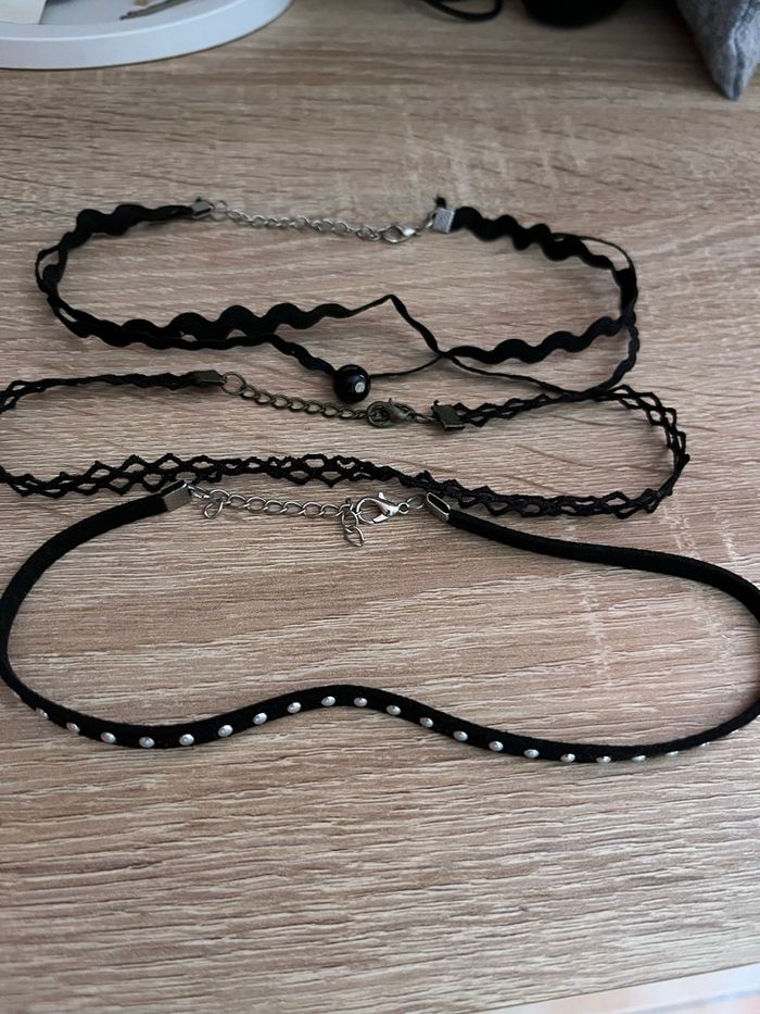 Lot bijoux ras-le-cou (9 colliers)