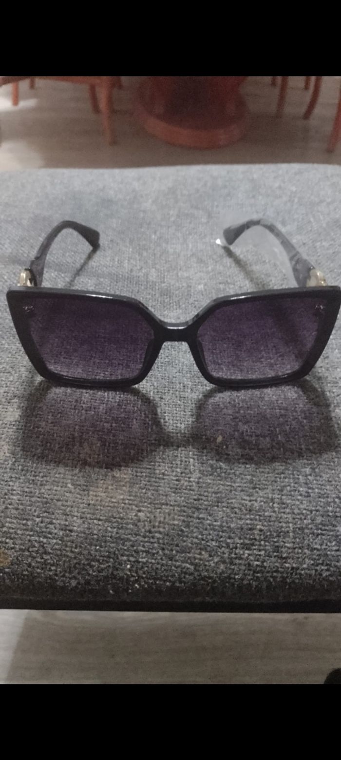 Paire de lunettes Dolce&Gabana - photo numéro 2