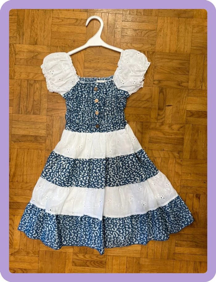 Robe blanche et bleue - photo numéro 3