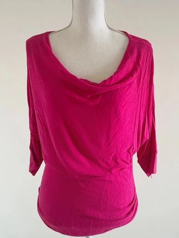 Pull léger rose framboise